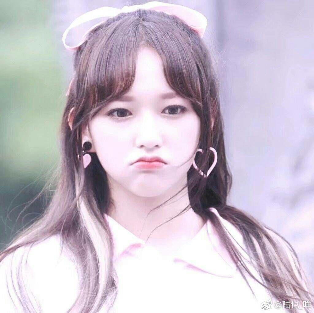 韩国女团成员有哪些惊为天人的瞬间?