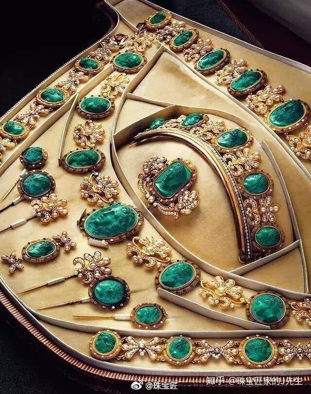 爆款大牌珠宝的宠儿，曾经还做过装修材料，孔雀石那些你不知道的事儿- 知乎