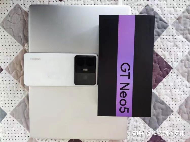 150w闪充索尼imx890骁龙8芯片16gb1tb内存跌至2569元