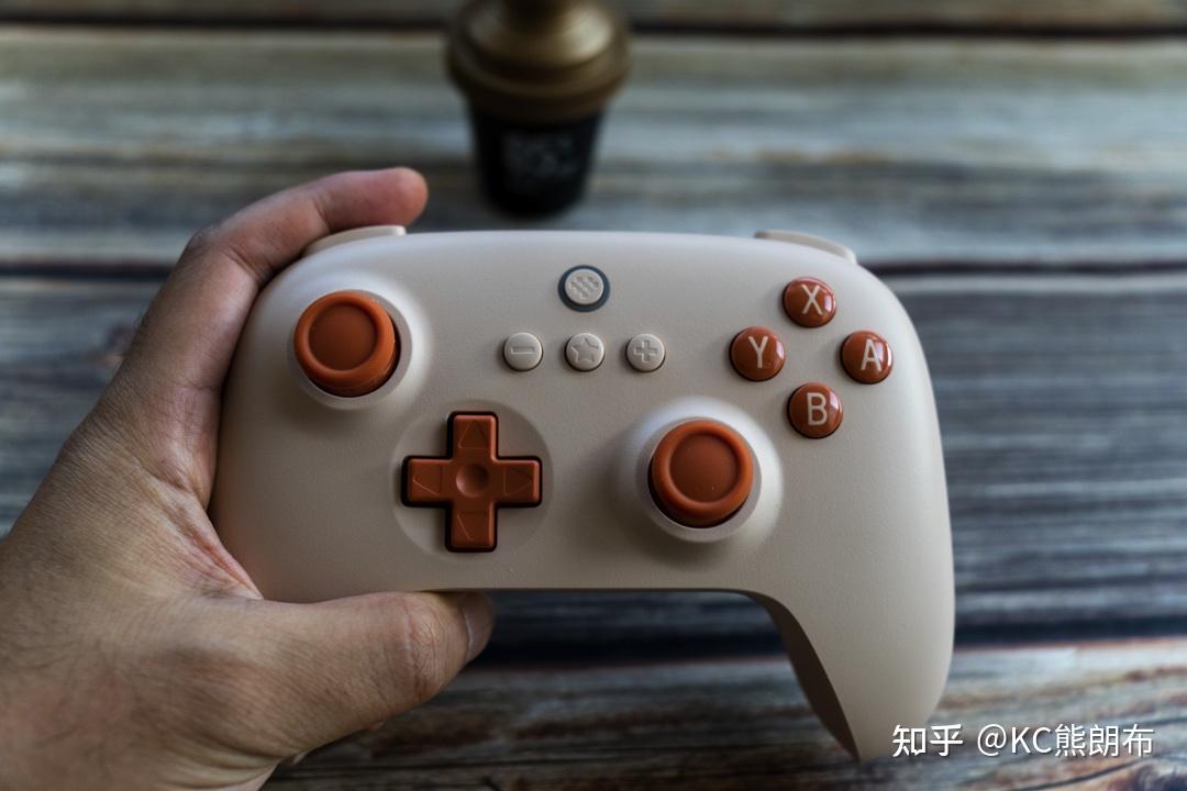 平民价格pro体验八位堂猎户座青春版蓝牙ns无线手柄开箱