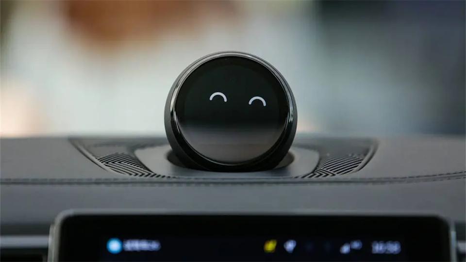 全新ec6语音助手nomi加入大模型,车机大模型大战开启?