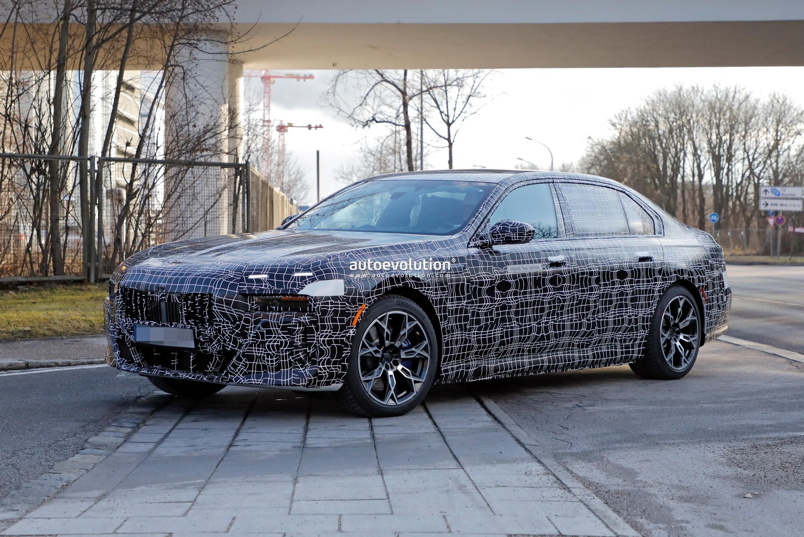 外观方面,参考最新的渲染图并结合此前曝光的谍照和预告图来看,新车