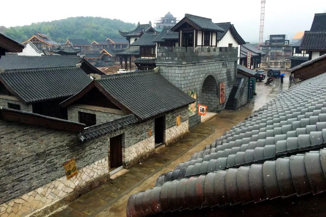 横店或将成为国内最大的年代戏实景基地