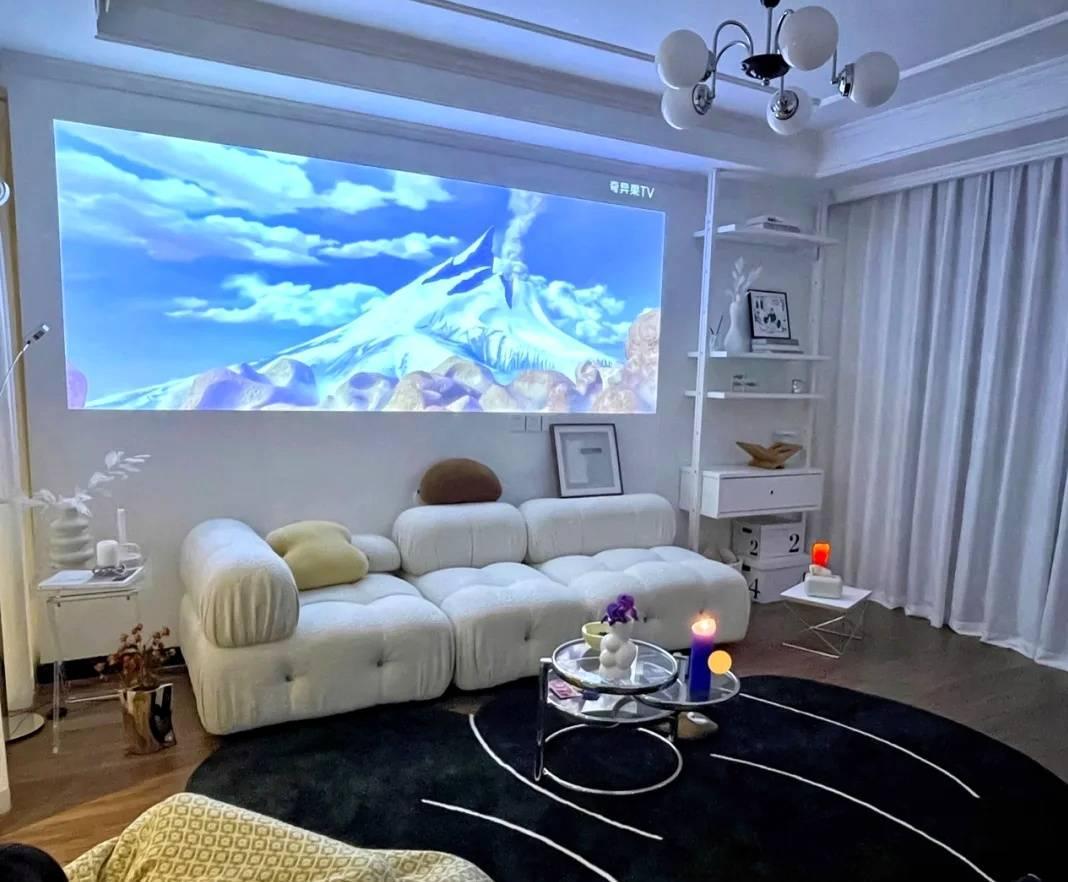 客厅放投影仪和电视哪个好,发现差别在这些地方