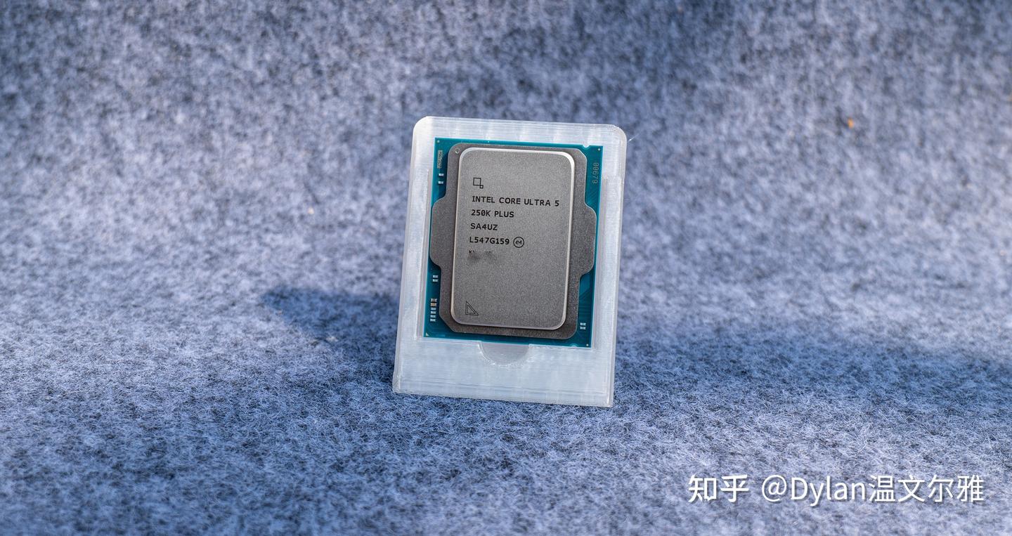 大跨步前进,英特尔® 酷睿™Ultra 5 250K Plus首发体验