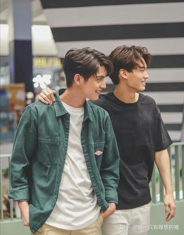 只因为我们是天生一对小说 v2-63dc5d5a09c2323b0962616d5b07c6f2_r.jpg