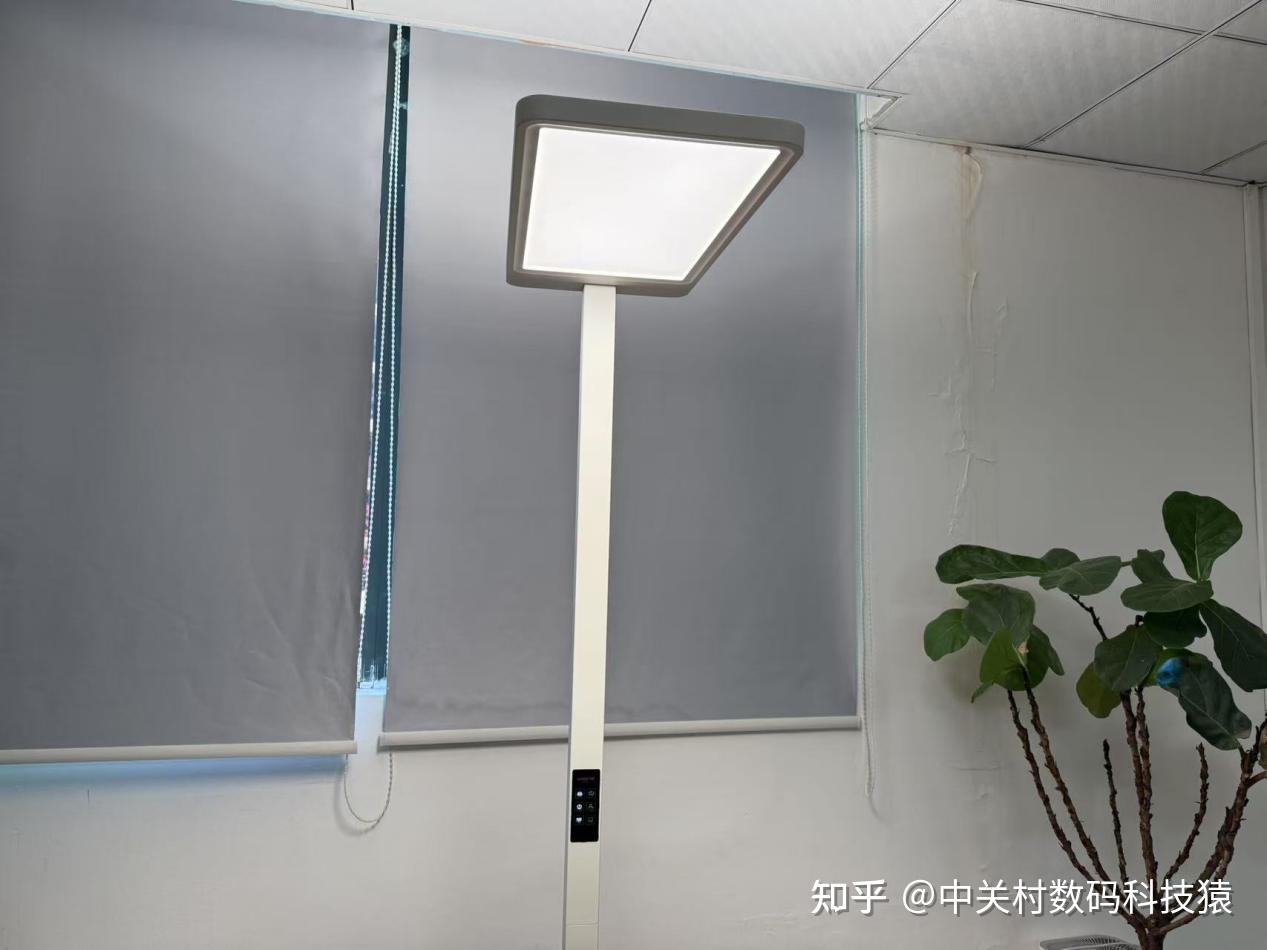孩视宝大路灯值得买吗?书客、孩视宝、月影护眼大路灯强强对决 - 知乎