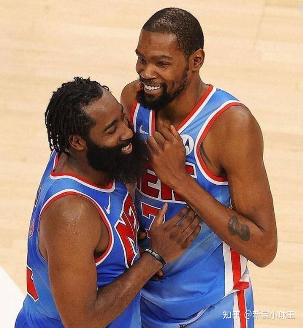 哈登在篮网与76人时期的巅峰对决与战术革新