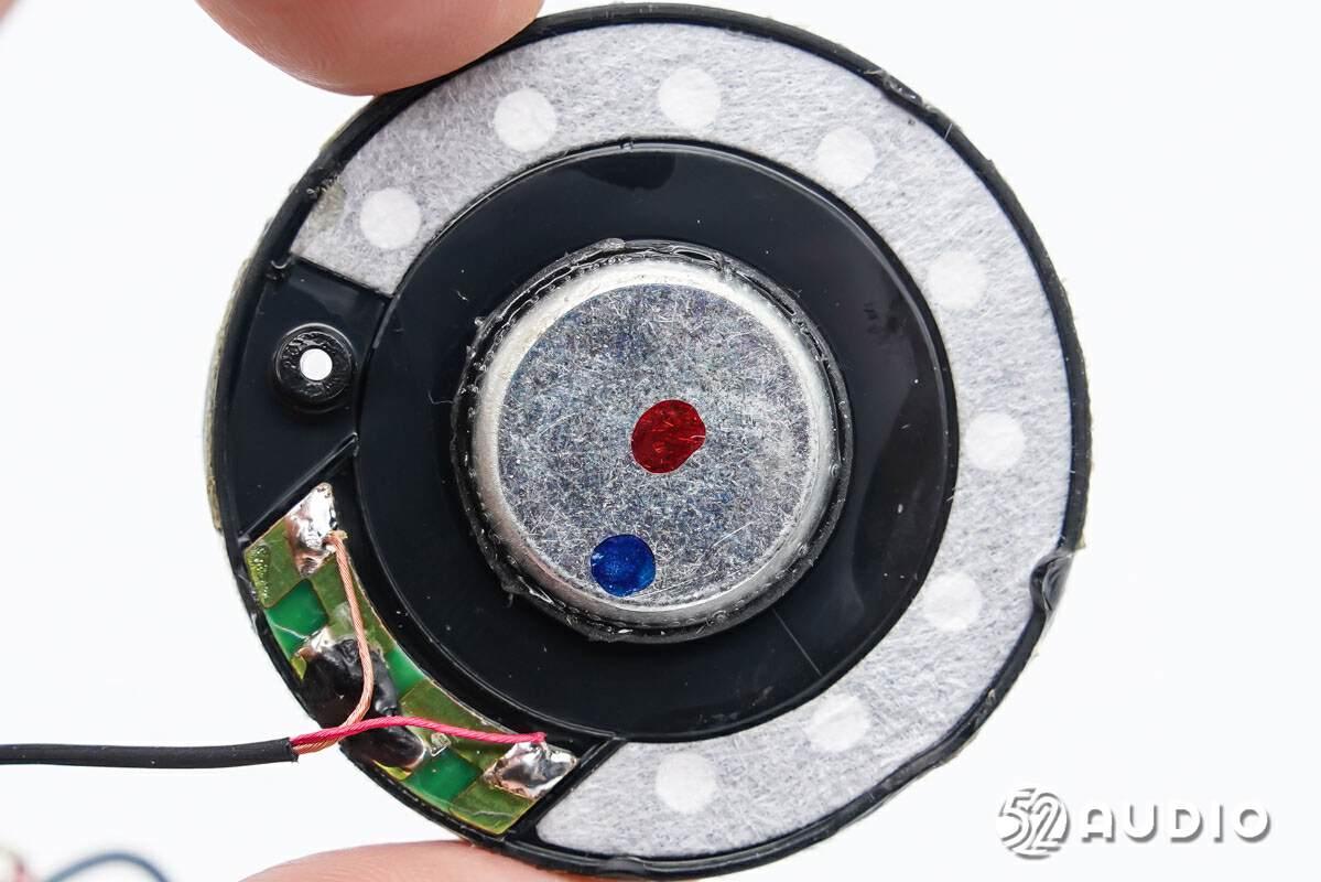 adidas阿迪达斯rpt-01头戴式耳机拆解,轻巧压耳式设计,40mm钕磁铁驱动