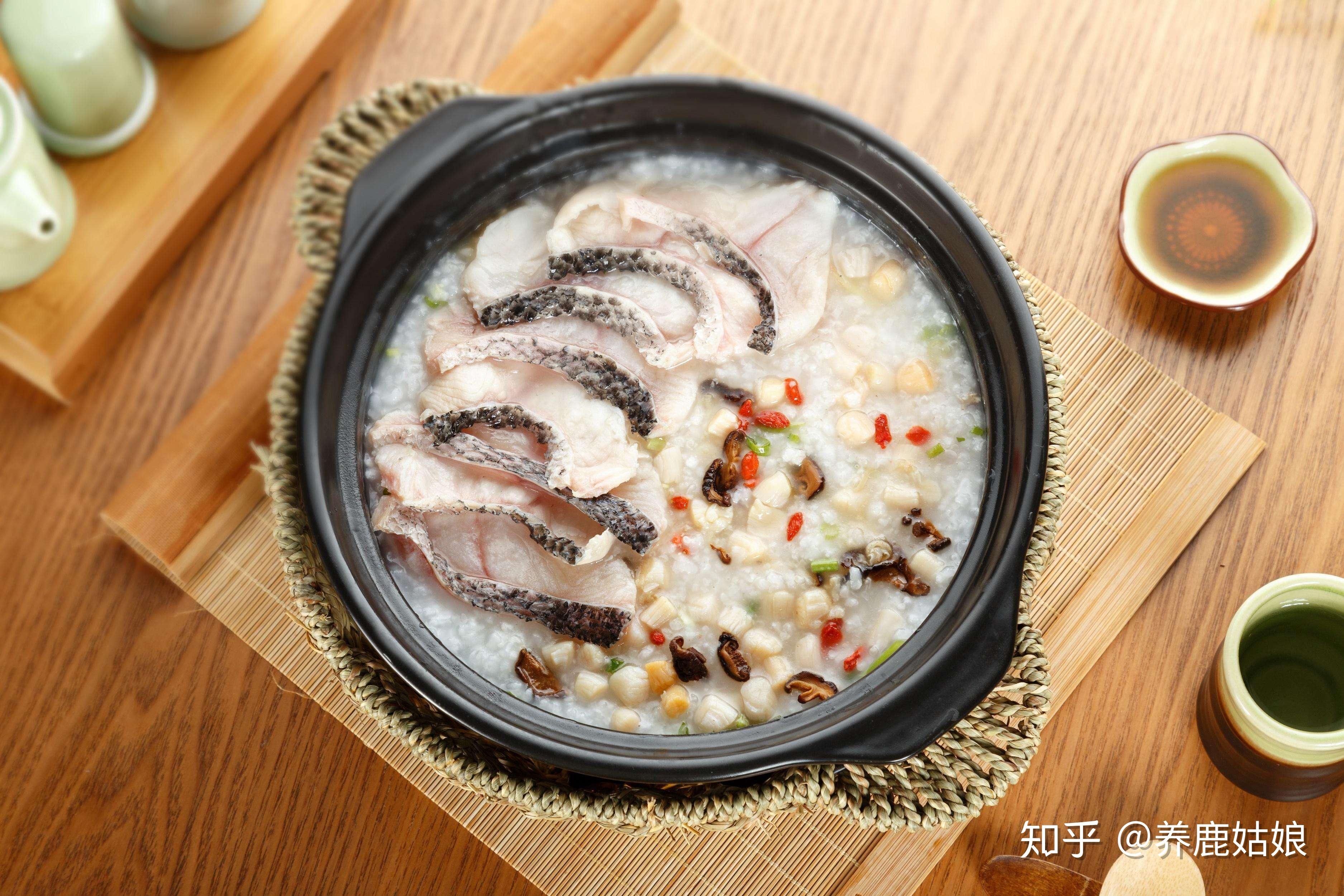 或者在清晨或晚上食粥时,调入少许鹿茸粉搅和均匀后即可食用.