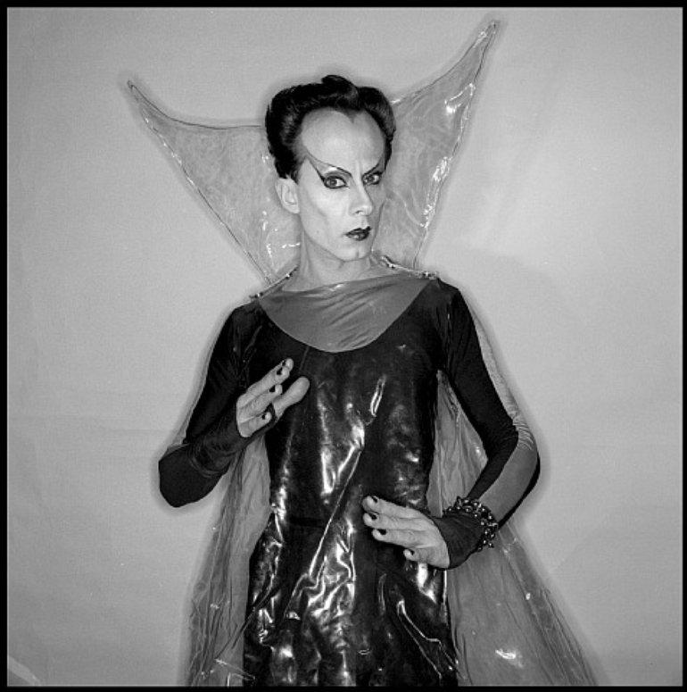 来自外星的诡谲高音klausnomi