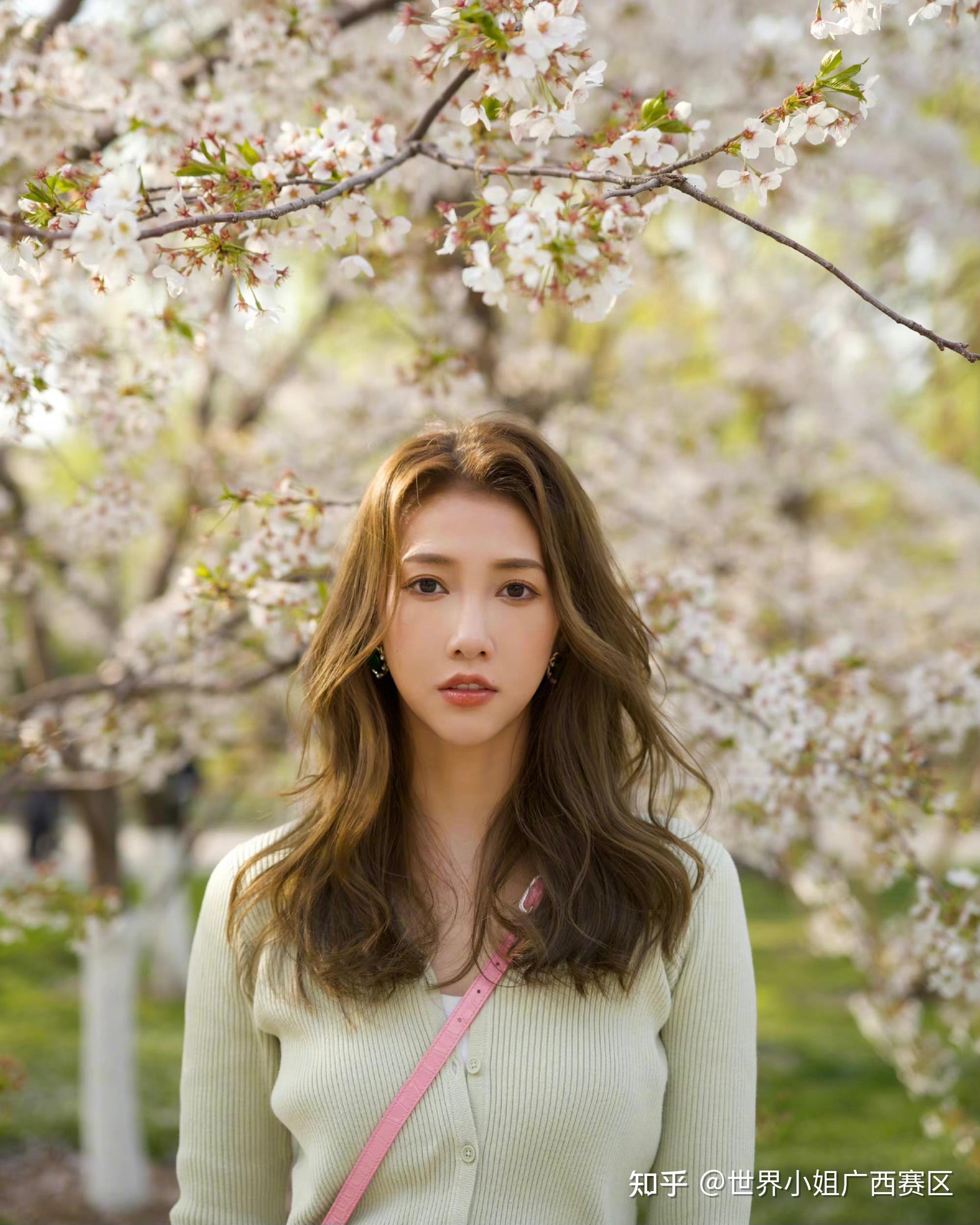 这些广西的明星美女你认识几个下