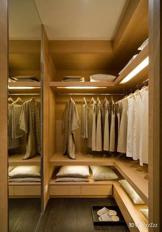 家装衣柜里面怎么设计比较好呢?