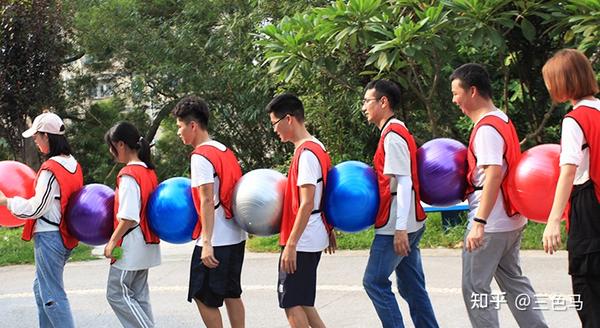 游戏团建_建房子的游戏_建男抢钱团