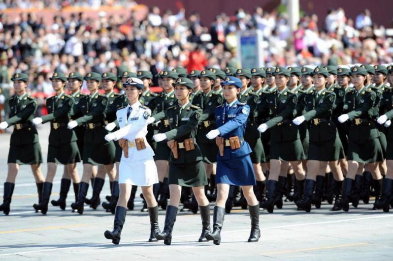飒爽女兵的军裙，原来还有这么多精彩历史 - 知乎