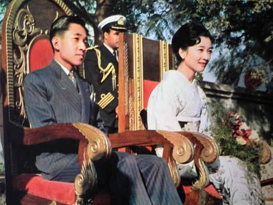 史上最美日本皇后 无双美貌换来59年囚牢般生活