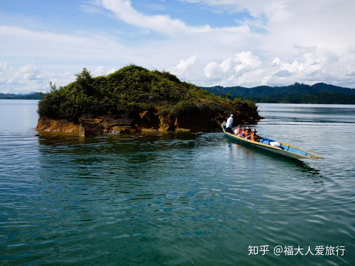 探访沙捞越雨林中的猎头族部落长屋里的古老传统无愧族名