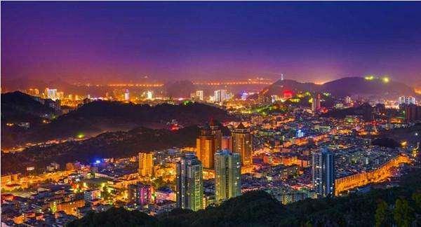 暑假自驾游9战国时属夜郎国贵州兴仁市景观