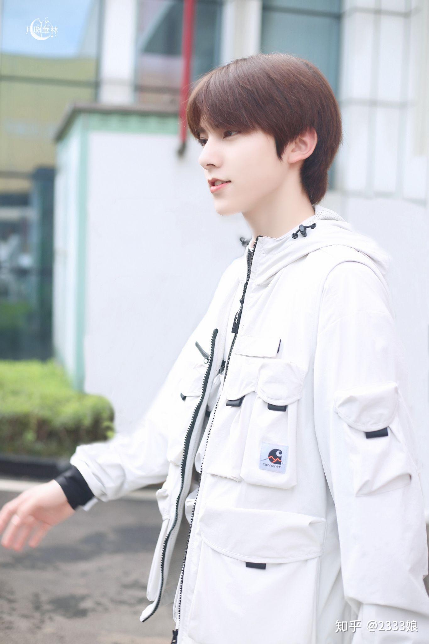 大家有没有少年之名左林杰的美图