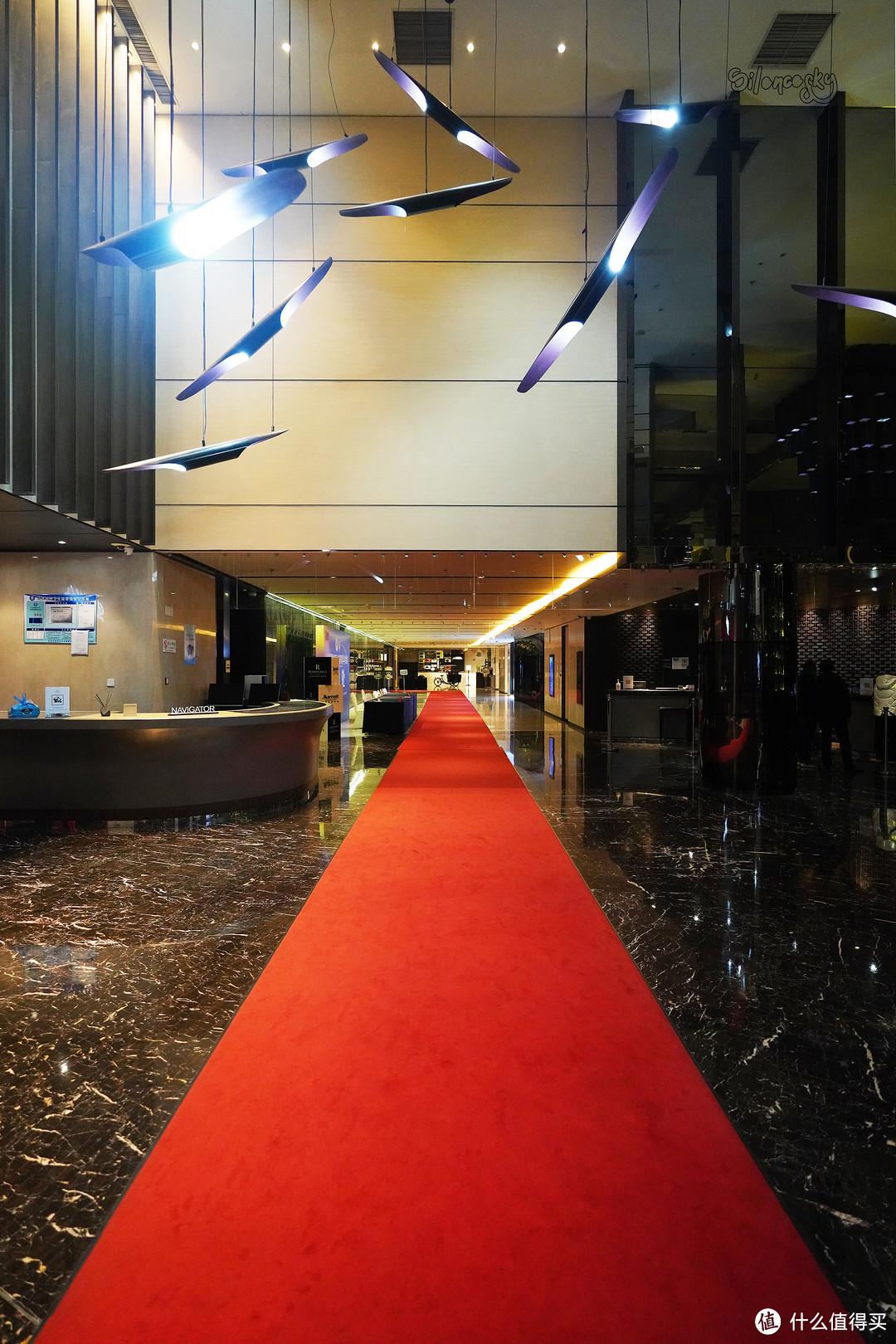 沈阳太阳狮万丽酒店