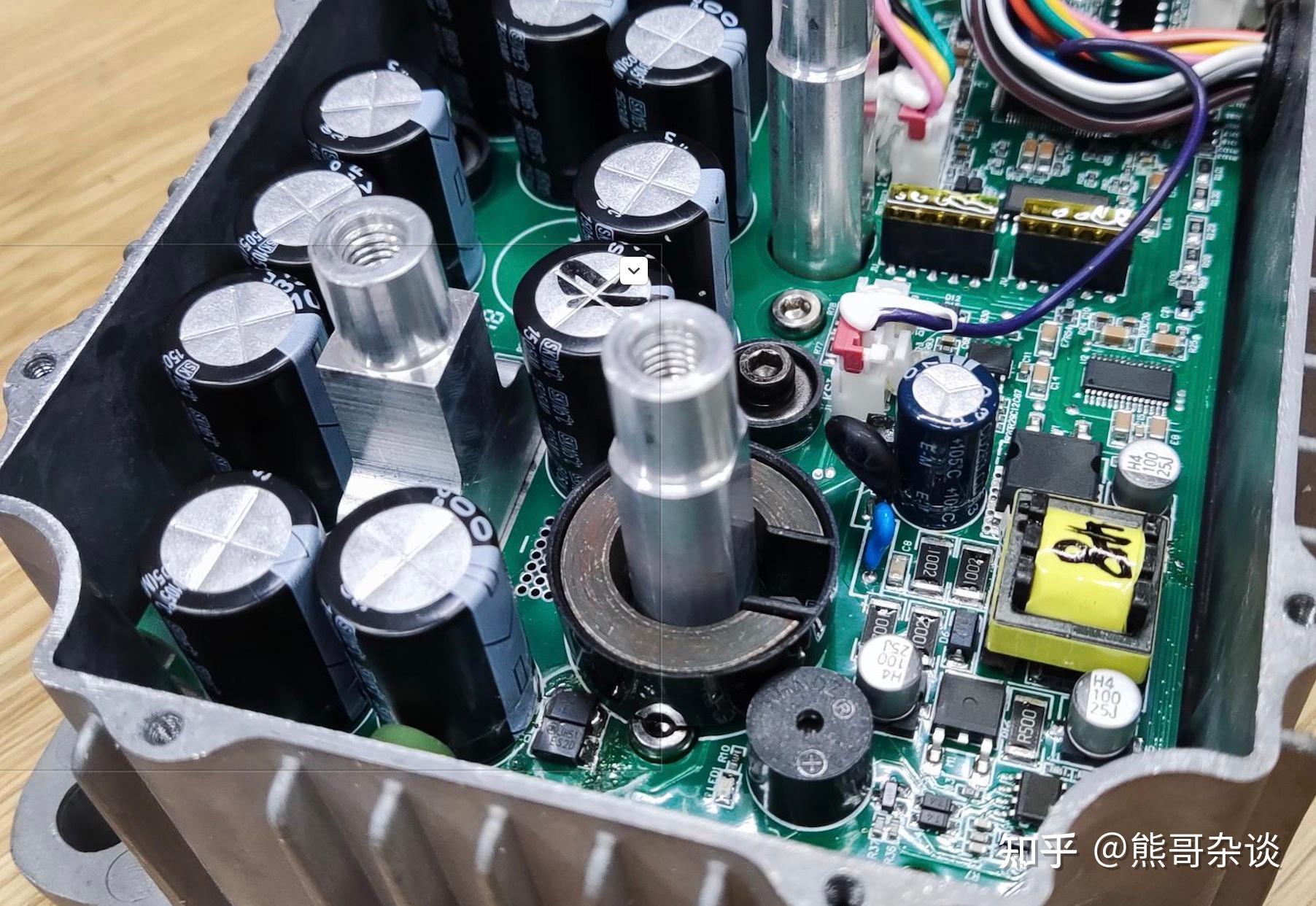 英博尔电机驱动器拆解(防水工艺和散热设计)