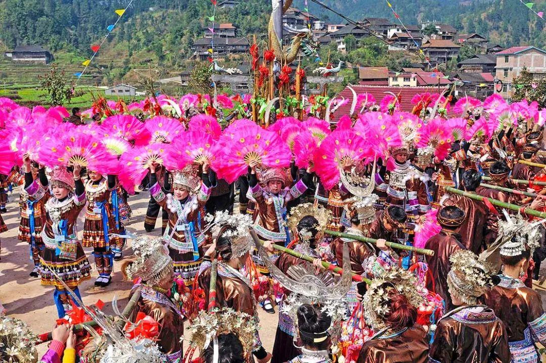 2024年春节广西融水安太田头苗族十二十三坡会漓江渔火撒网摄影