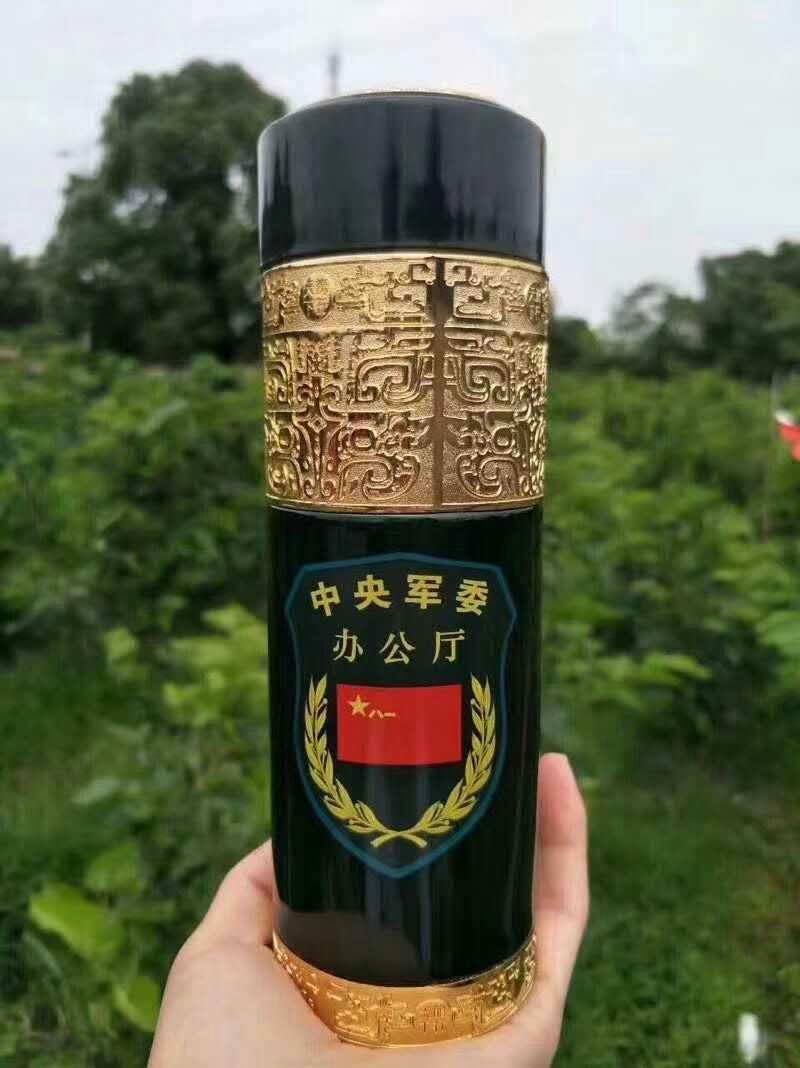 入戏太深这个戏精假冒军人行骗其实玩的是资金盘套路丨无路可套