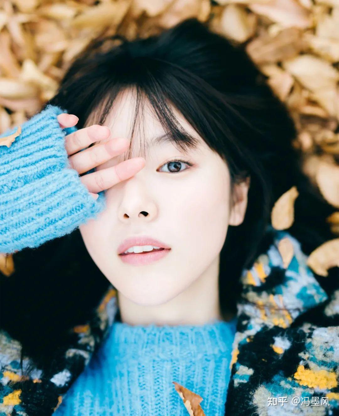 懒人必备8个拍照姿势,气质感满分~ - 知乎