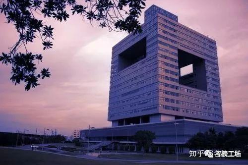 怎么样才能上深圳大学 v2-66f3589d03903c7b79f3b268e5e89762_r.jpg