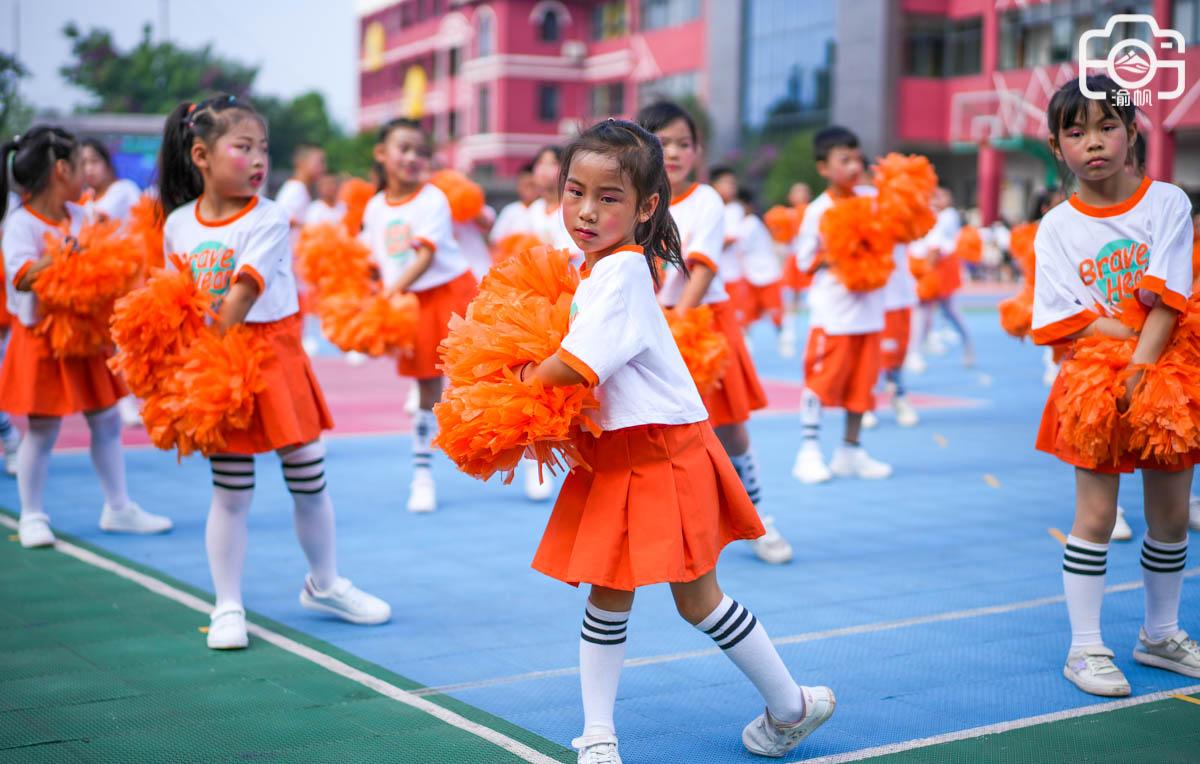 青春飞扬炫彩六一潼南体育路学校庆祝六一儿童节活动纪实