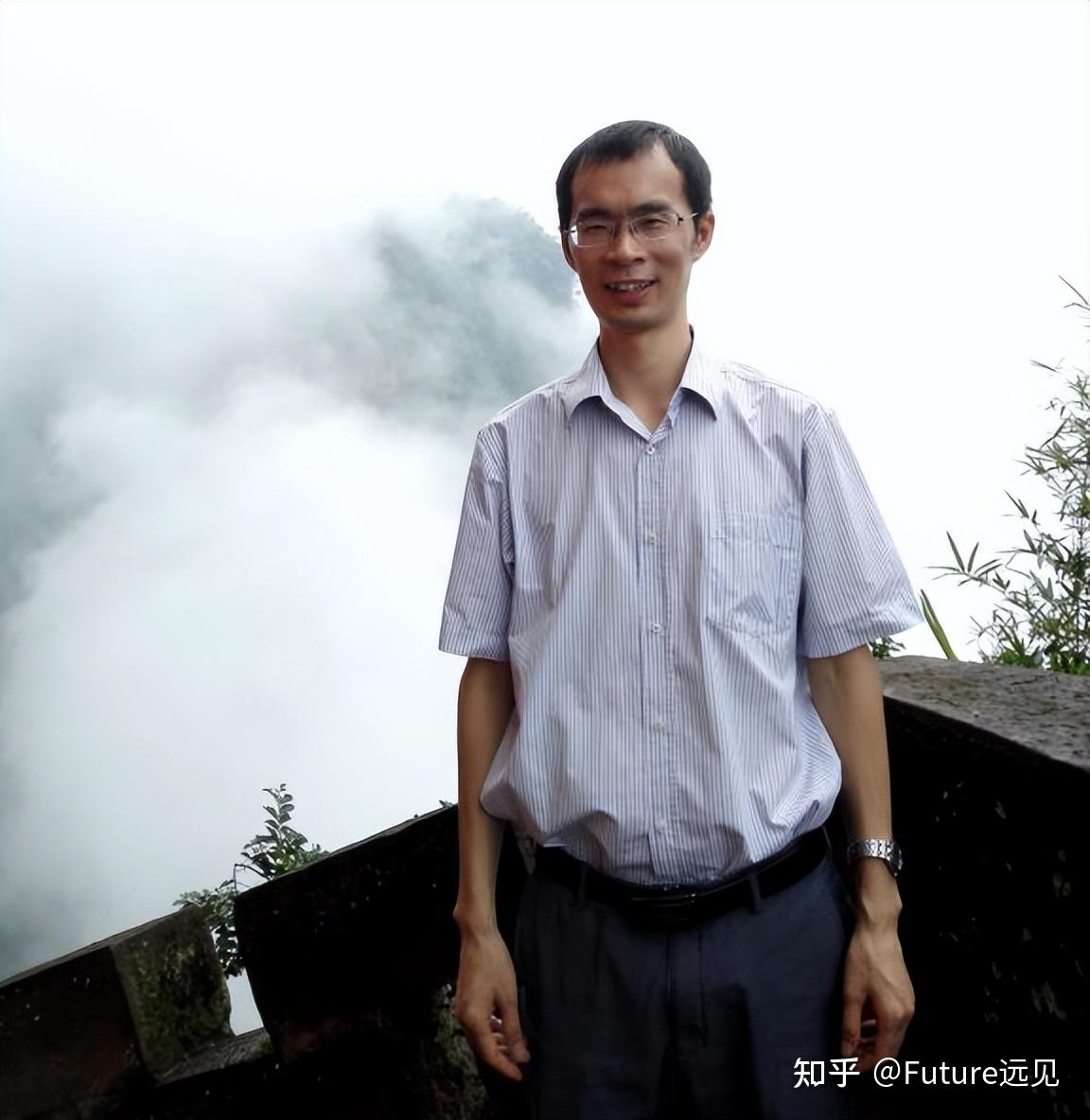 2021年,江苏师范大学拥有了建校以来第一位杰青获得者——石枫教授