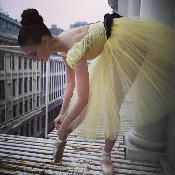 omg虐哭无数人的美丽芭蕾我们和天鹅臂女士聊了聊她的故事