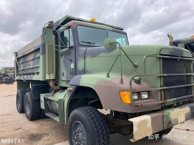 还以它为基础发展出m919混凝土搅拌车用于建筑,还有一种m920牵引车