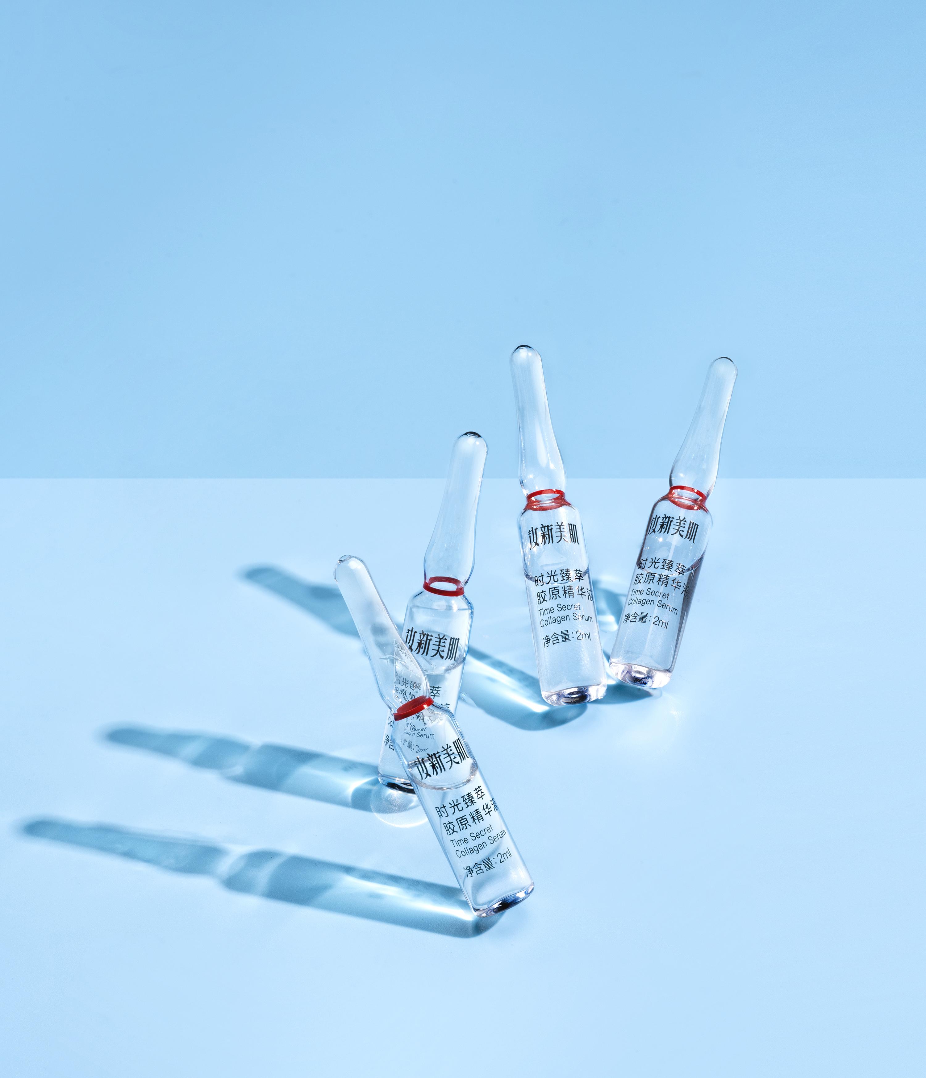 采用了一种完全不含防腐剂的无菌真空包装,看起来像注射针剂的护肤品