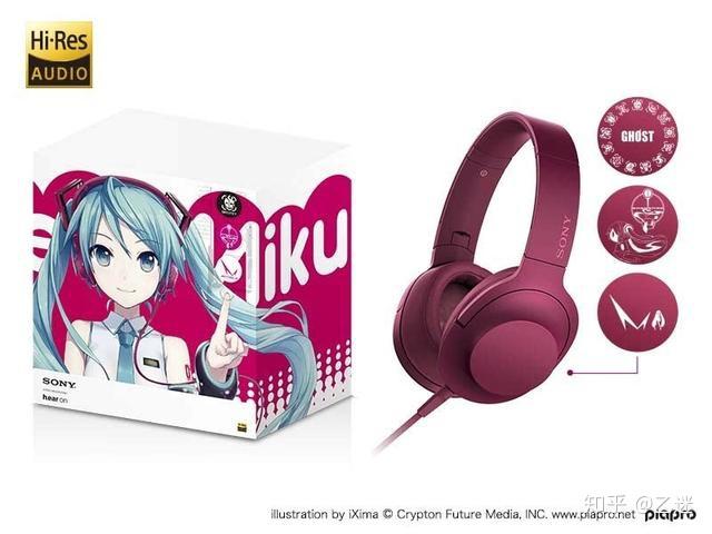 a爹经常以出资者的形式出现于各类动漫作品中,旗下耳机类产品联名也是