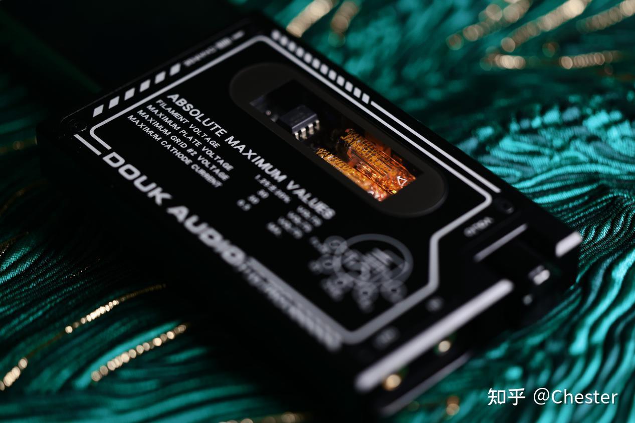 要便携胆味儿?其实几百块就行 你设备也能轻松加“T” - Douk audio P10 Pro