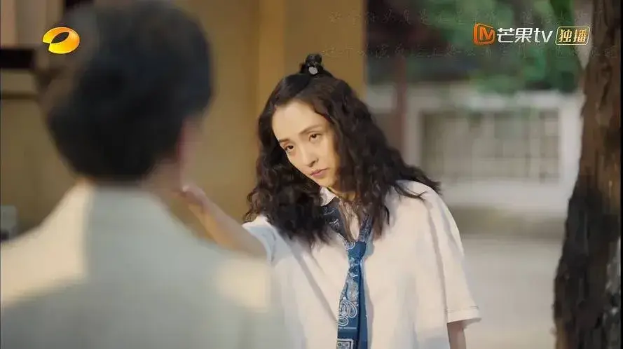 吴倩恋爱脑要不得