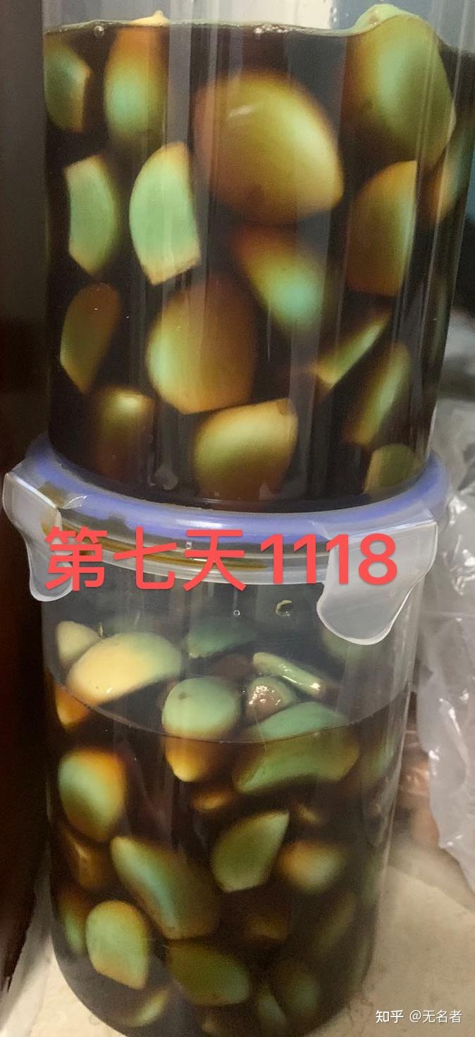 腊八蒜太爱绿了（七天变绿全过程） - 知乎