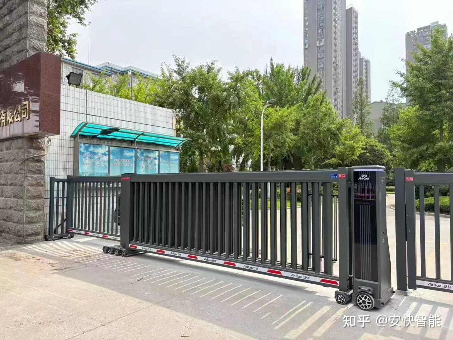 段滑门徐州铁路物流中心出入口项目效果,安快之门,智慧之门! - 知乎