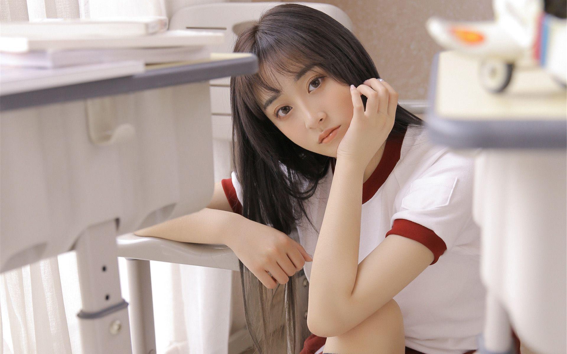 又纯又欲美女写真壁纸笛倚新翻水调歌天翻地覆谁得知