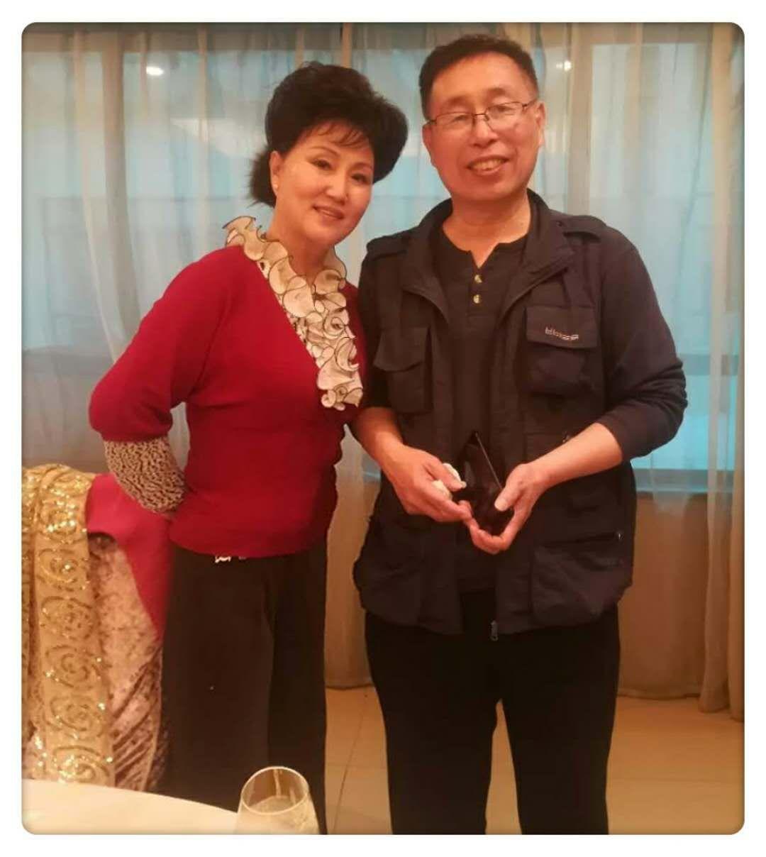 cctv红色映像王玉梅与陈毅的扮演者谷伟等艺术家聚会
