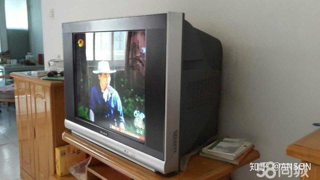 2000年后,在中国普及的crt显示器电视90年代,在中国普及的彩电1967年