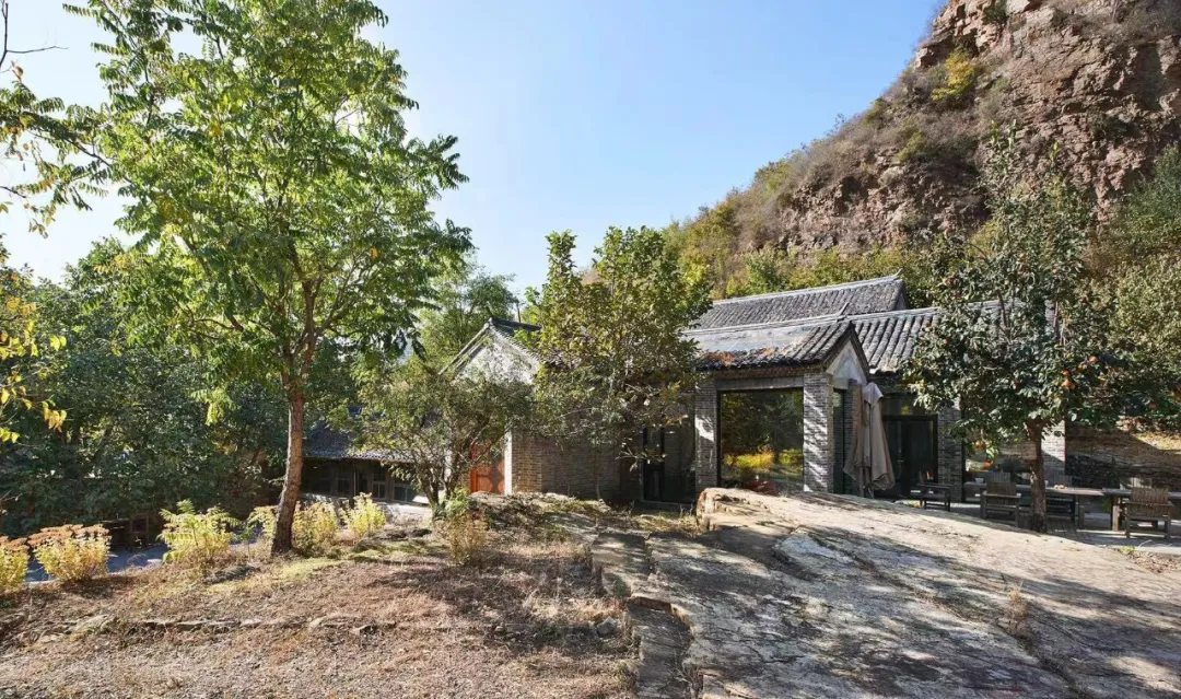 山里逸居丨京北小桂林里的隐逸山居明代长城旁山脚下水库边