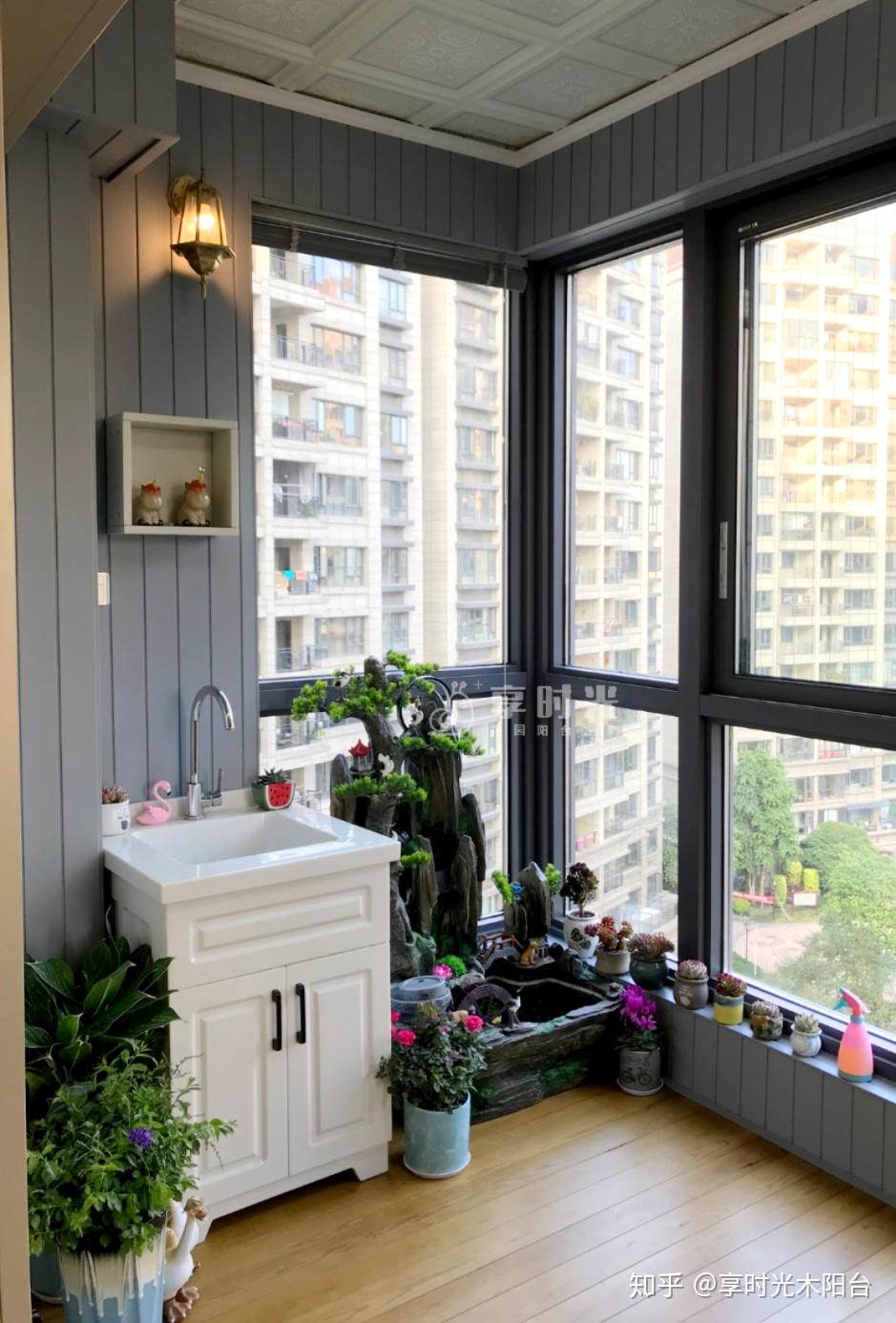 享时光木阳台实拍诗意阳台温柔你的独居生活