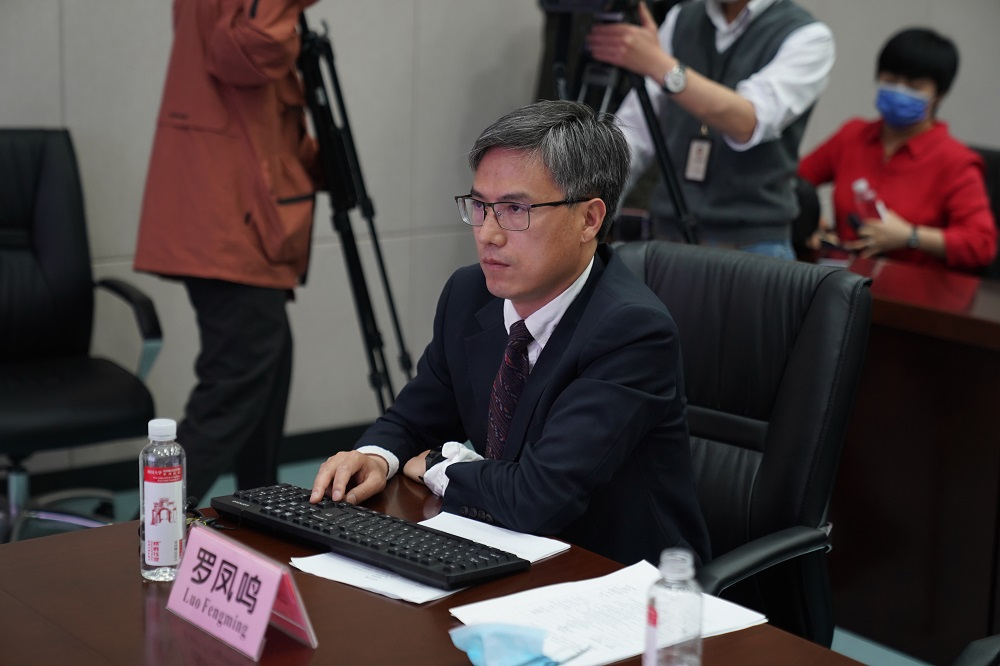 罗凤鸣:加强对呼吸治疗专业的重视