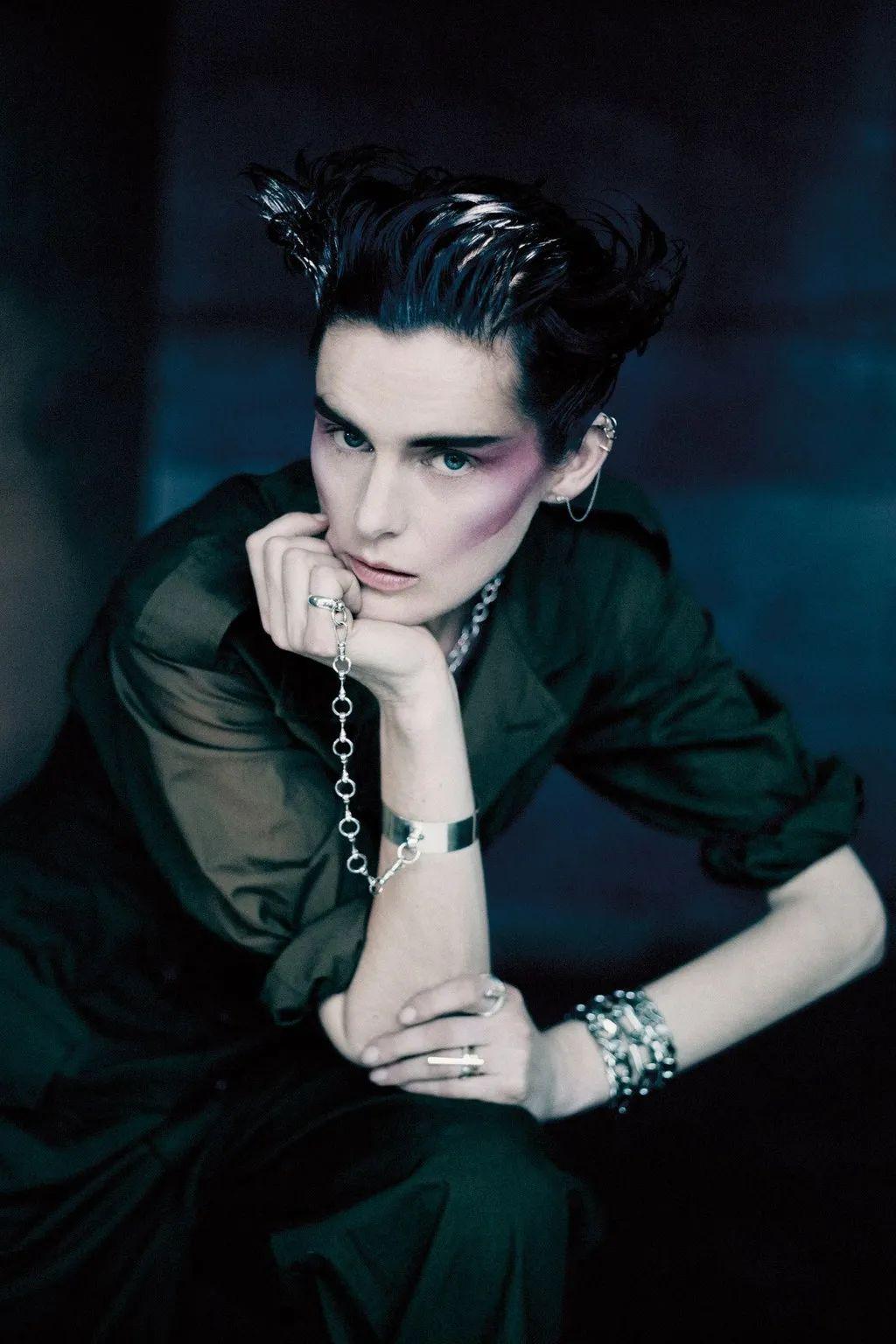 老佛爷生前最爱的女爵昨晚去世终年50岁她惊艳过人间终化作了星辰