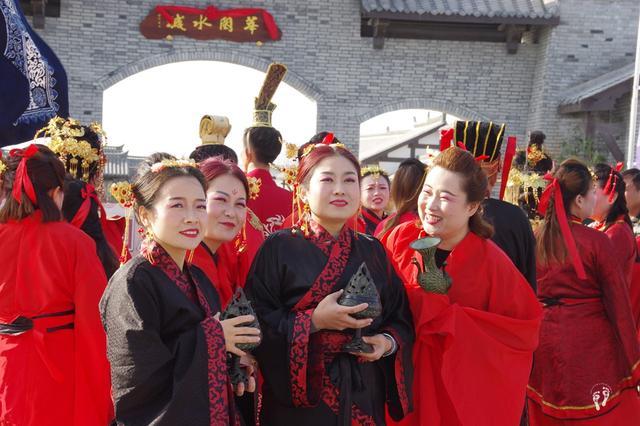 烹饪始祖伊尹祭拜活动"在陕西省合阳县洽川莘国水城伊尹广场拉开帷幕