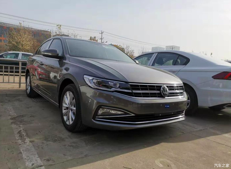 店内实拍2020款大众宝来轴距2688mm15l爆出113马力