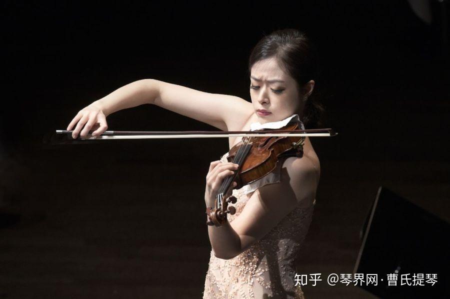 韩国著名女小提琴家图片