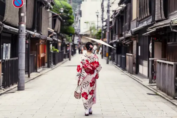 旅行穿搭 在京都怎样才能选择最适合自己的和服 不跟你玩 知乎